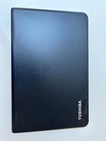 Toshiba laptop i5 12GB beschikbaar voor biedingen