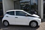 Toyota Aygo 1.0 VVT-i x 5DRS, 2017 Airco|Elekt, € 6.999,00, Auto's, Toyota, Stof, Start-stop-systeem, 4 stoelen, Wit