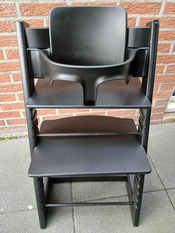 Stokke Trip Trap stoel zwart inclusief zitje beschikbaar voor biedingen