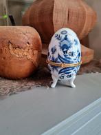 Vintage porseleinen ei 10 cm hoog, Ophalen