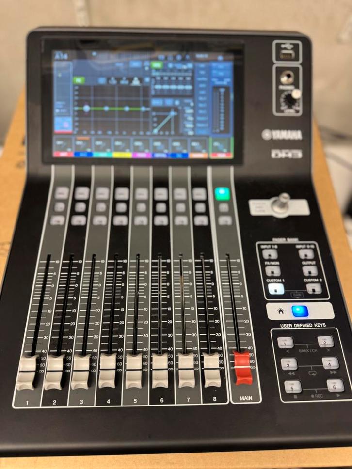 YAMAHA DM3, DANTE zo goed als nieuw, 2x gebruikt, Muziek en Instrumenten, Mengpanelen, Zo goed als nieuw, Ophalen of Verzenden