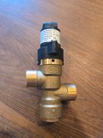 2 weg regelklep AquaHeat 2-weg klep + stepper recht, Ophalen of Verzenden, Nieuw, Minder dan 2 meter