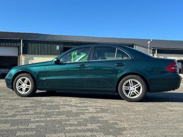 Mercedes w211E200 Cdi / metallic groen beschikbaar voor biedingen