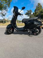 Vespa sprint 2022 Black on Black, Fietsen en Brommers, Scooters | Vespa, Ophalen, Overige modellen, Zo goed als nieuw, Benzine