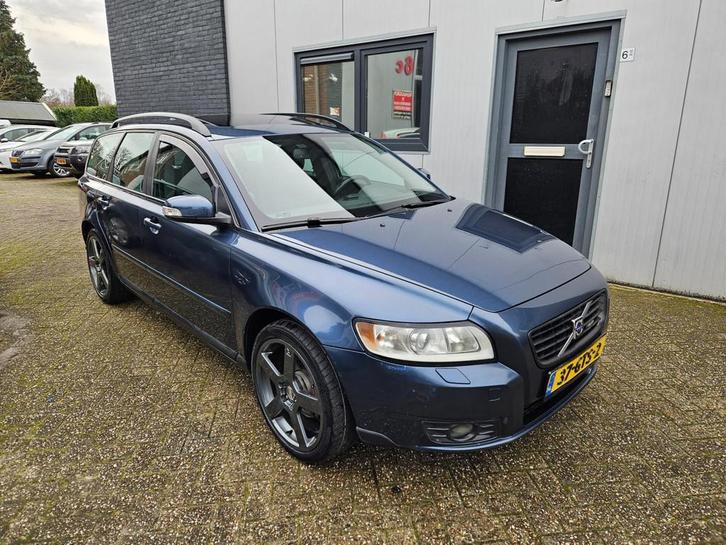 Volvo V50 2.0 Momentum|Airco|schuifkanteldak|Leder, Auto's, Volvo, Bedrijf, Te koop, V50, ABS, Airbags, Airconditioning, Boordcomputer