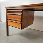 Vintage bureau walnoot, Huis en Inrichting, Bureaus, Ophalen, Gebruikt, Bureau