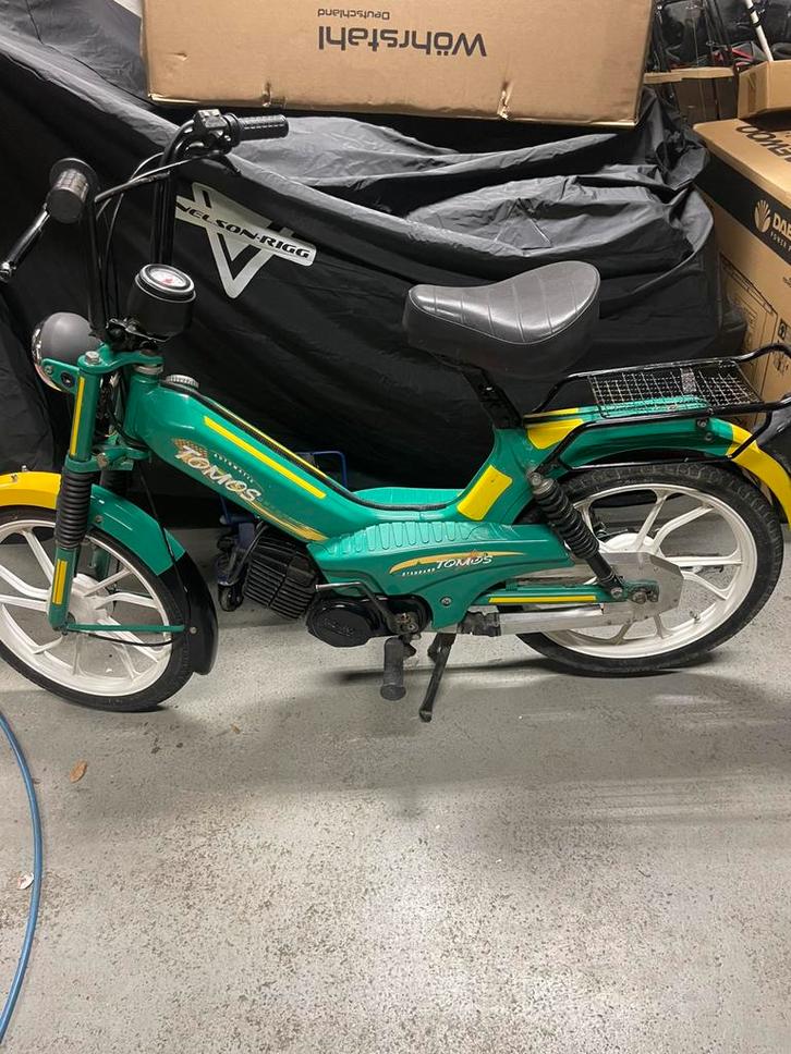 Tomos a35, Fietsen en Brommers, Brommers | Tomos, Zo goed als nieuw, Standard, Ophalen