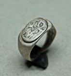 Zilveren Ring - Zilver - Romeins - Bodemvondst, Sieraden, Tassen en Uiterlijk, Antieke sieraden, Ophalen of Verzenden, Zilver