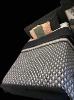 Tweepersoonsbed - Comfortabel en Stijlvol, Gebruikt, Zwart, Tweepersoons, Ophalen of Verzenden