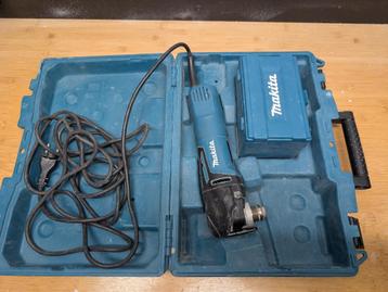 Makita TM3010C multitool beschikbaar voor biedingen
