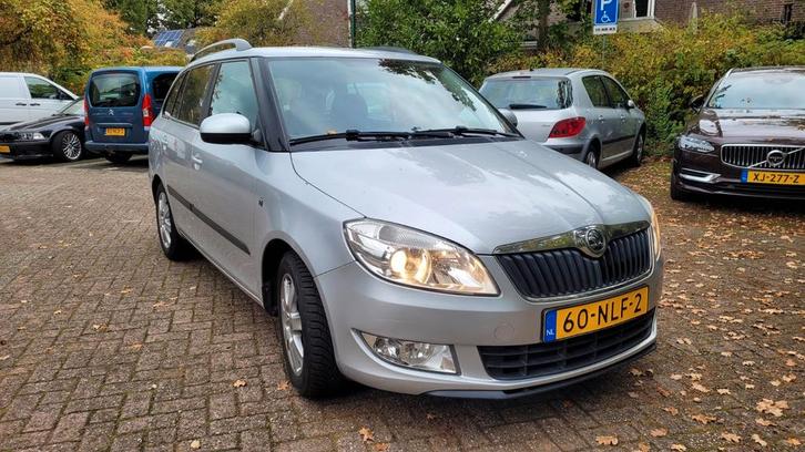 Skoda Fabia 1.2 TDI 55KW Combi 2010 Grijs, Auto's, Skoda, Particulier, Fabia, ABS, Airbags, Airconditioning, Centrale vergrendeling