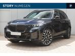 BMW X5 xDrive50e M Sport Automaat / Panoramadak / Trekhaak /, Gebruikt, 2395 kg, Met garantie (alle), Zwart