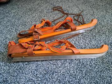 Vintage Houten Friese Doorlopers beschikbaar voor biedingen