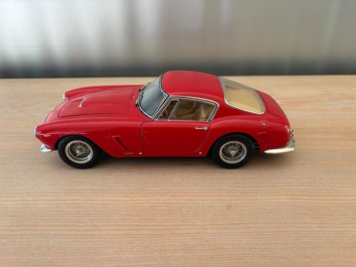 1/18 CMC - Ferrari 250 GT Berlinetta Passo Corto/SWB, Hobby en Vrije tijd, Modelauto's | 1:18, Zo goed als nieuw, Auto, Overige merken