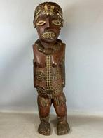 251236 Grro Afrikaans Kuyu beeld uit Congo., Antiek en Kunst, Ophalen of Verzenden
