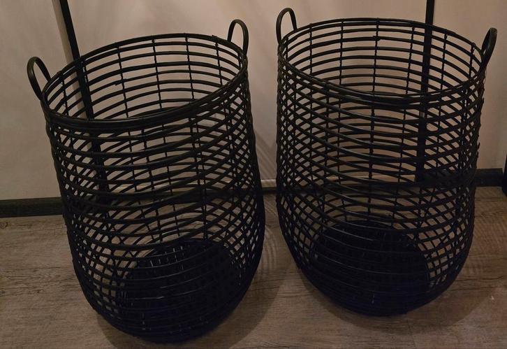 2 wasmanden 105 liter ( GROOT ), Huis en Inrichting, Badkamer | Badtextiel en Accessoires, Zo goed als nieuw, Overige typen, Zwart