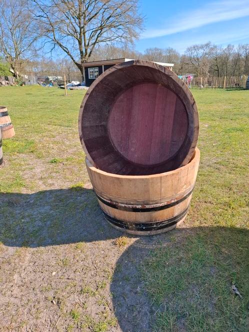 Halve wijnvaten.geschikt als mini vijvertje, Tuin en Terras, Waterpartijen en Fonteinen, Zo goed als nieuw, Fontein, Ophalen