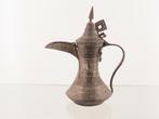 Authentieke antieke Omaanse Dallah Koffiepot (251231-02), Ophalen of Verzenden, Koper