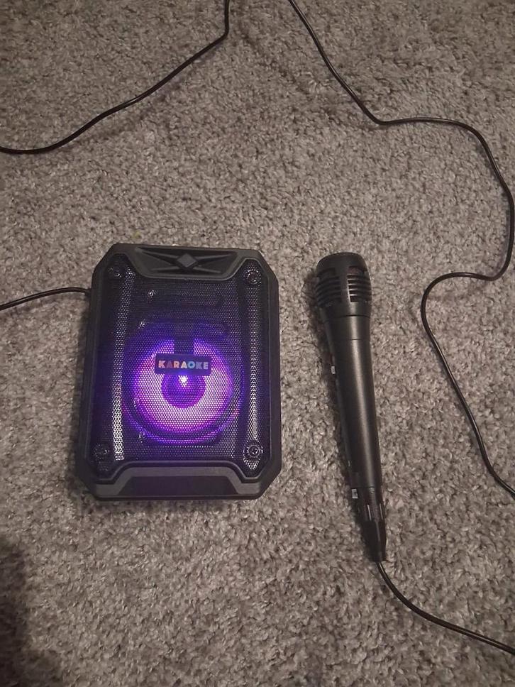 Karaoke Set met Microfoon & Speaker, Audio, Tv en Foto, Karaoke-apparatuur, Gebruikt, Complete set, Ophalen of Verzenden