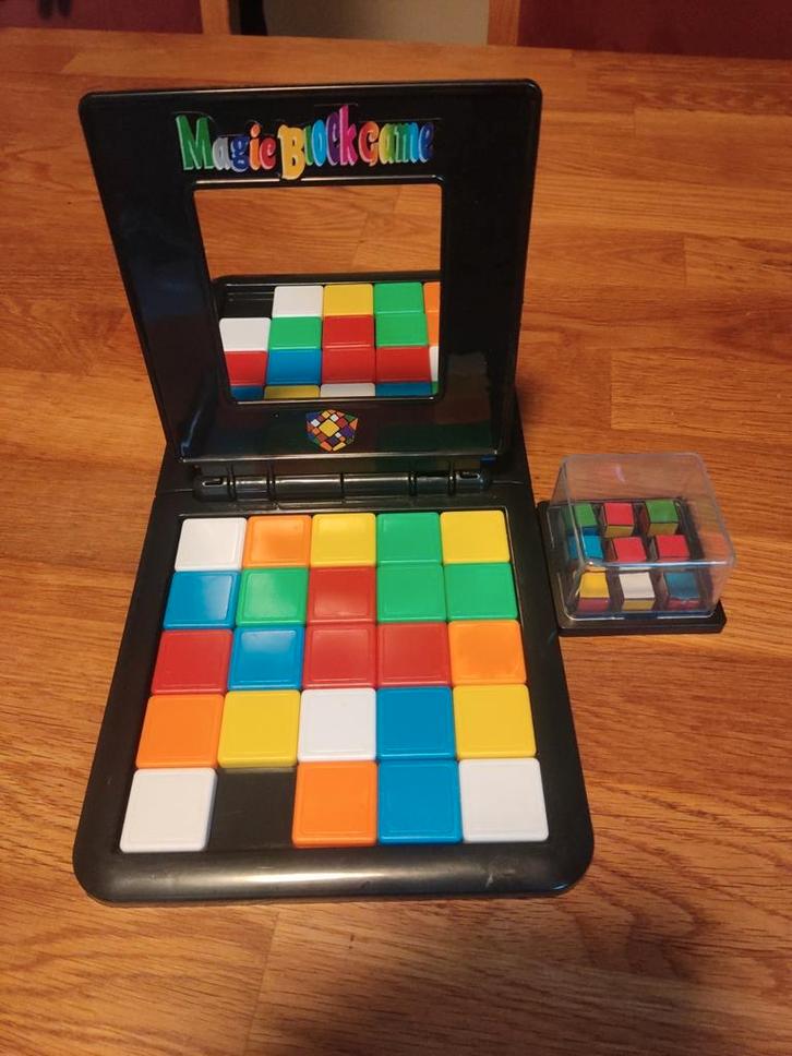 Magic Blockgame - schuifpuzzelwedstrijdje / denkspel, Hobby en Vrije tijd, Denksport en Puzzels, Gebruikt, Overige typen, Minder dan 500 stukjes