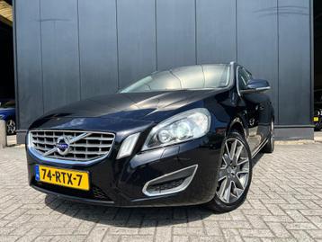 Volvo V60 1.6 T3 Summum Leder/Navi/18'Lmv/GehOnderh/Nap beschikbaar voor biedingen