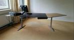Ahrend directiebureau - stijlvol en functioneel, Ophalen, In hoogte verstelbaar, Zo goed als nieuw, Bureau
