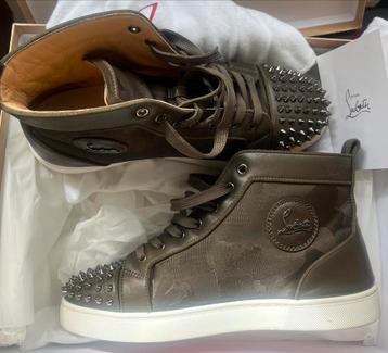 Louboutin Sneakers Maat 42 beschikbaar voor biedingen