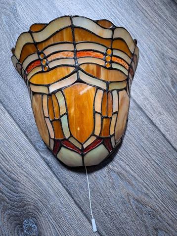 Tiffany Stijl Wandlamp beschikbaar voor biedingen