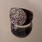 Exorcist's Ring, Nieuw, Dame of Heer, Zilver, IJzer of Staal