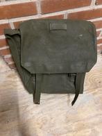 Vintage leger pukkel 25x27x10, Ophalen of Verzenden, Landmacht, Nederland, Overige typen