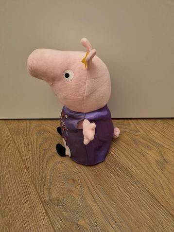 Nieuwe Peppa pig knuffel, 30 cm. Met verkleedjurk beschikbaar voor biedingen