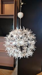 Ikea maskros hanglamp wit blaasbloem paardenbloem, Huis en Inrichting, Lampen | Hanglampen, Ophalen, Gebruikt, Minder dan 50 cm