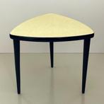 vintage Mid Century bijzet TAFEL geel fifties retro 50’s MCM, Ophalen of Verzenden, Gebruikt