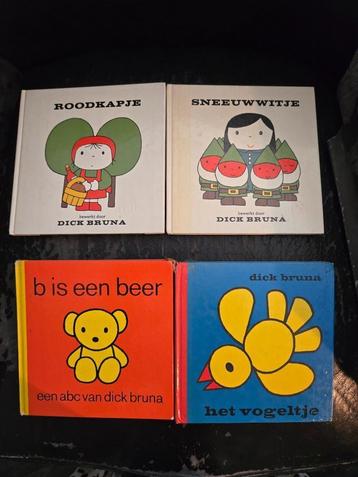 4 boekjes van Dick Bruna  beschikbaar voor biedingen