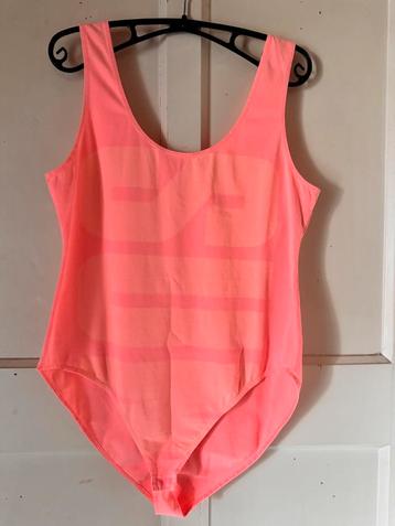 10 Days body maat XL beschikbaar voor biedingen