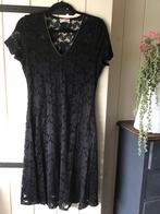 Mooi kanten jurkje - perfect voor de feestdagen!, Maat 38/40 (M), Zwart, Ophalen of Verzenden, Zo goed als nieuw