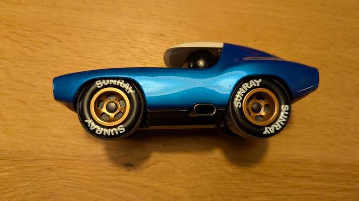 Playforever – Lead Belly Sonny (Blauw), Hobby en Vrije tijd, Modelauto's | Overige schalen, Zo goed als nieuw, Verzenden