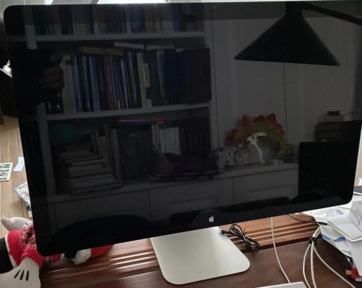 Apple LED Cinema Display (27-inch), Computers en Software, Monitoren, Zo goed als nieuw, 60 Hz of minder, DisplayPort, USB-C, LED