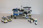 Lego politiebureau 6384 – 6623 – 6522 Incl. grondplaat, Kinderen en Baby's, Speelgoed | Duplo en Lego, Ophalen of Verzenden, Gebruikt