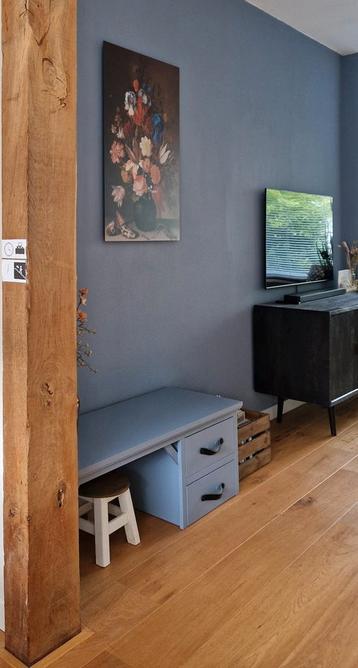 Houten Kinderspeeltafel beschikbaar voor biedingen