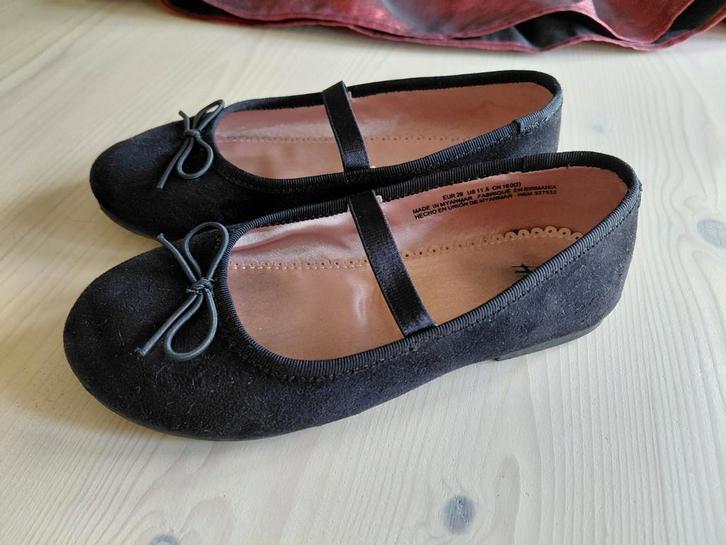 Balerina's zwart velours mt 30, Kinderen en Baby's, Kinderkleding | Schoenen en Sokken, Gebruikt, Schoenen, Meisje, Ophalen of Verzenden