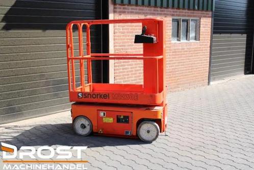 Snorkel m123 hoogwerker elektrische met nieuwe accu, Zakelijke goederen, Machines en Bouw | Liften, Steigers en Ladders