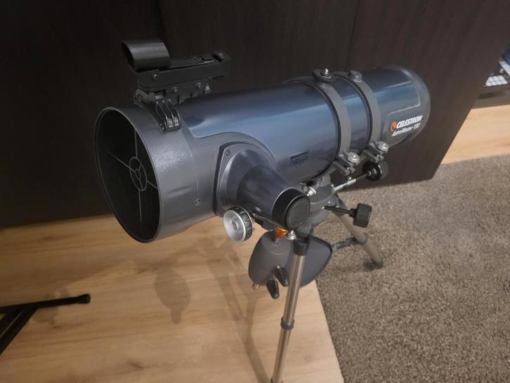 Celestron AstroMaster 130EQ Reflector Telescoop, Audio, Tv en Foto, Optische apparatuur | Telescopen, Zo goed als nieuw, Spiegeltelescoop (reflector)