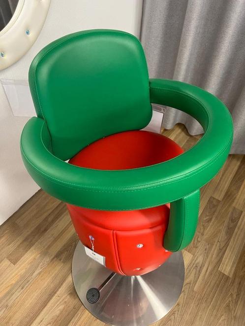 Kinder kappersstoel Aardbei - Showmodel, Huis en Inrichting, Stoelen, Zo goed als nieuw, Eén, Ophalen