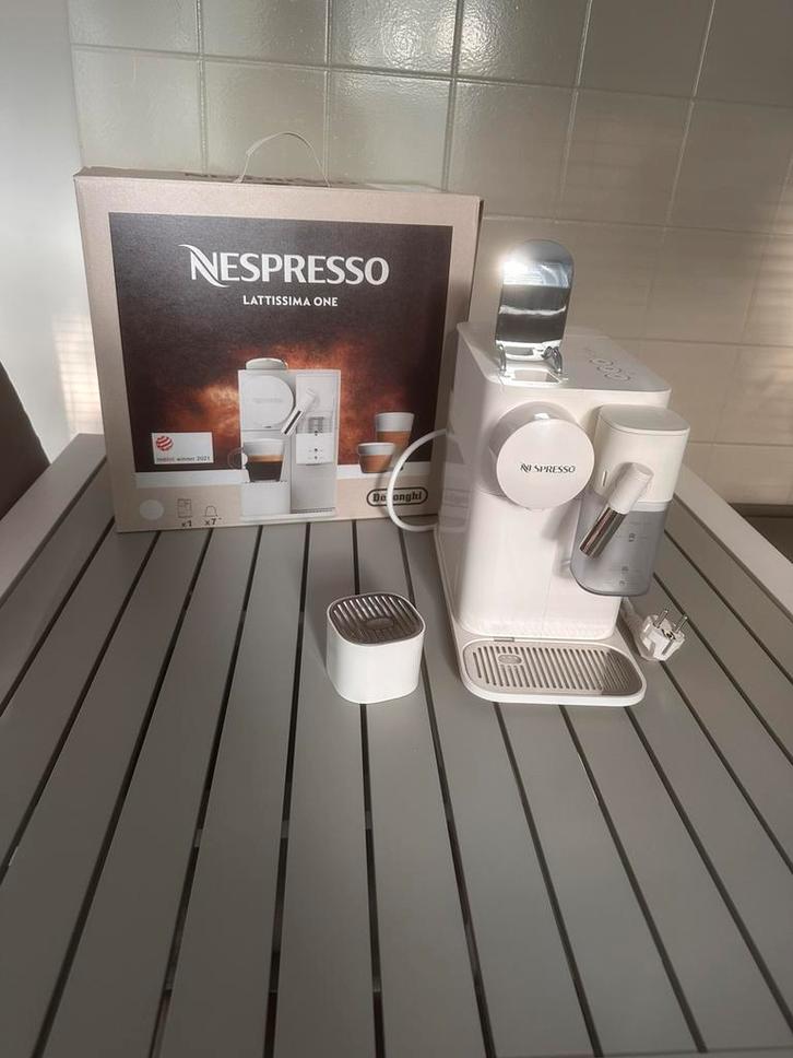 De’Longhi Lattissima One, Witgoed en Apparatuur, Koffiezetapparaten, Zo goed als nieuw, Overige modellen, Ophalen