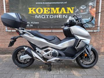 HONDA NSS 750 FORZA (bj 2022) 6355 KM NSS750 automaat topk. beschikbaar voor biedingen