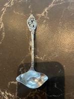 Verzilverde Sauslepel met Sierlijk Design gero, Antiek en Kunst, Antiek | Bestek, Ophalen of Verzenden