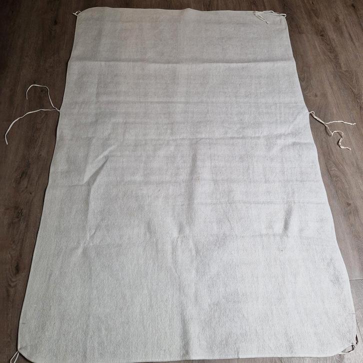 Te koop matras beschermer - Beige/Gebroken Wit, Antiek en Kunst, Antiek | Kleden en Textiel, Ophalen of Verzenden