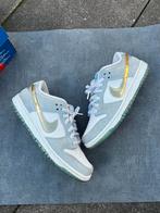 Nike sb dunk “Sean Cliver”, Gedragen, Ophalen of Verzenden, Nike sb, Sneakers of Gympen