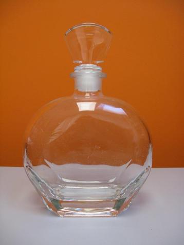 glazen decanter / karaf met stolp me lichte krasjes beschikbaar voor biedingen